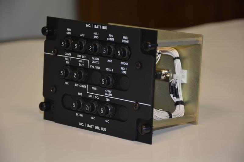 UH-60 BATTERY BUS/CB PANEL